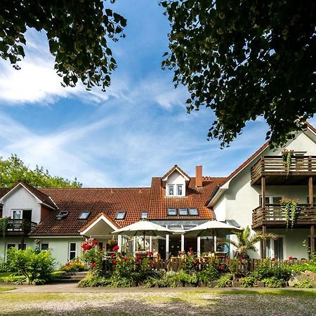 Hotel-Pension Lindenhof Tarnewitz Exterior photo